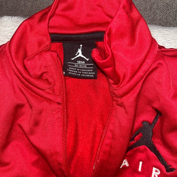 Red Jordan jacket 18 mos - Picture 3 of 3